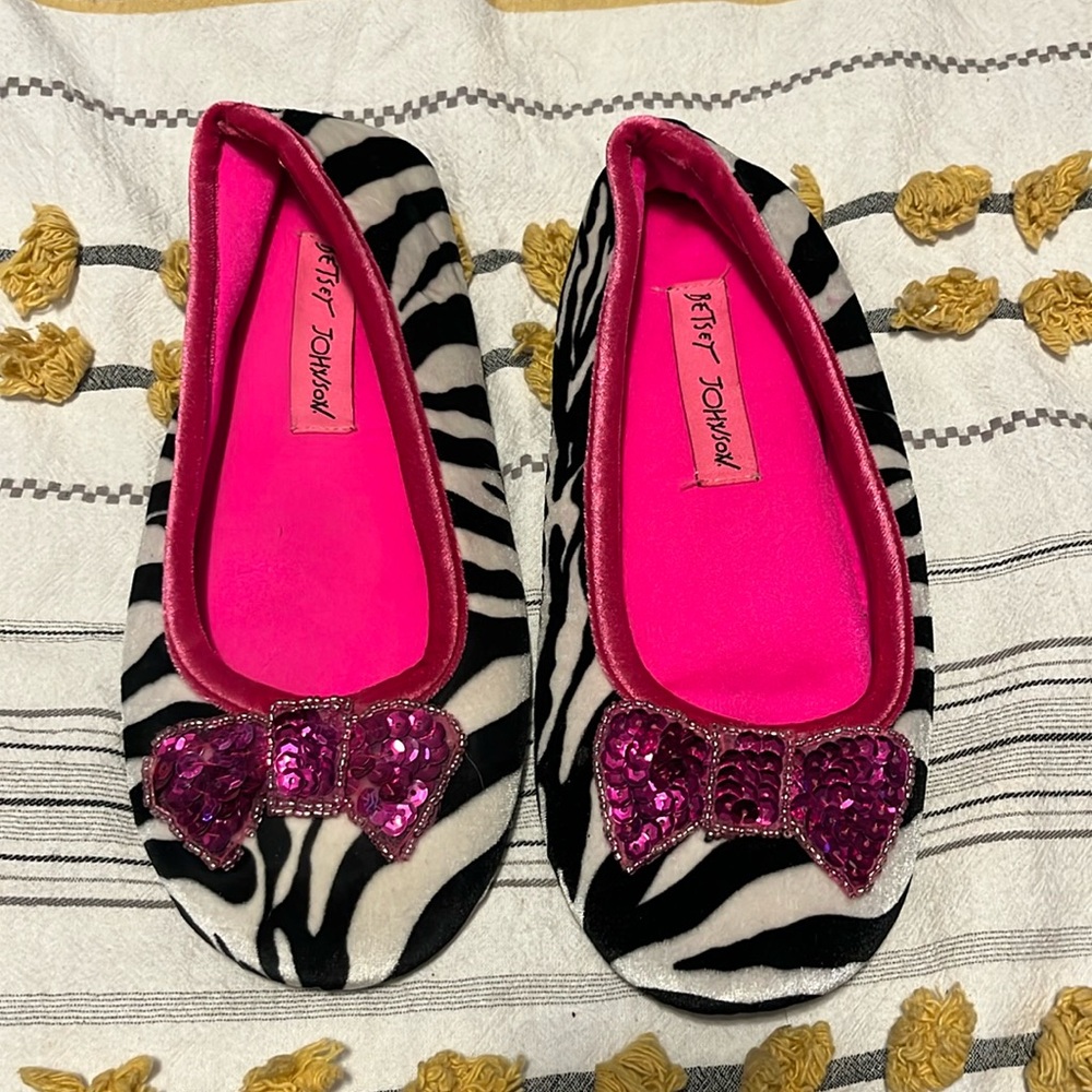 Betsey Johnson zebra print slippers